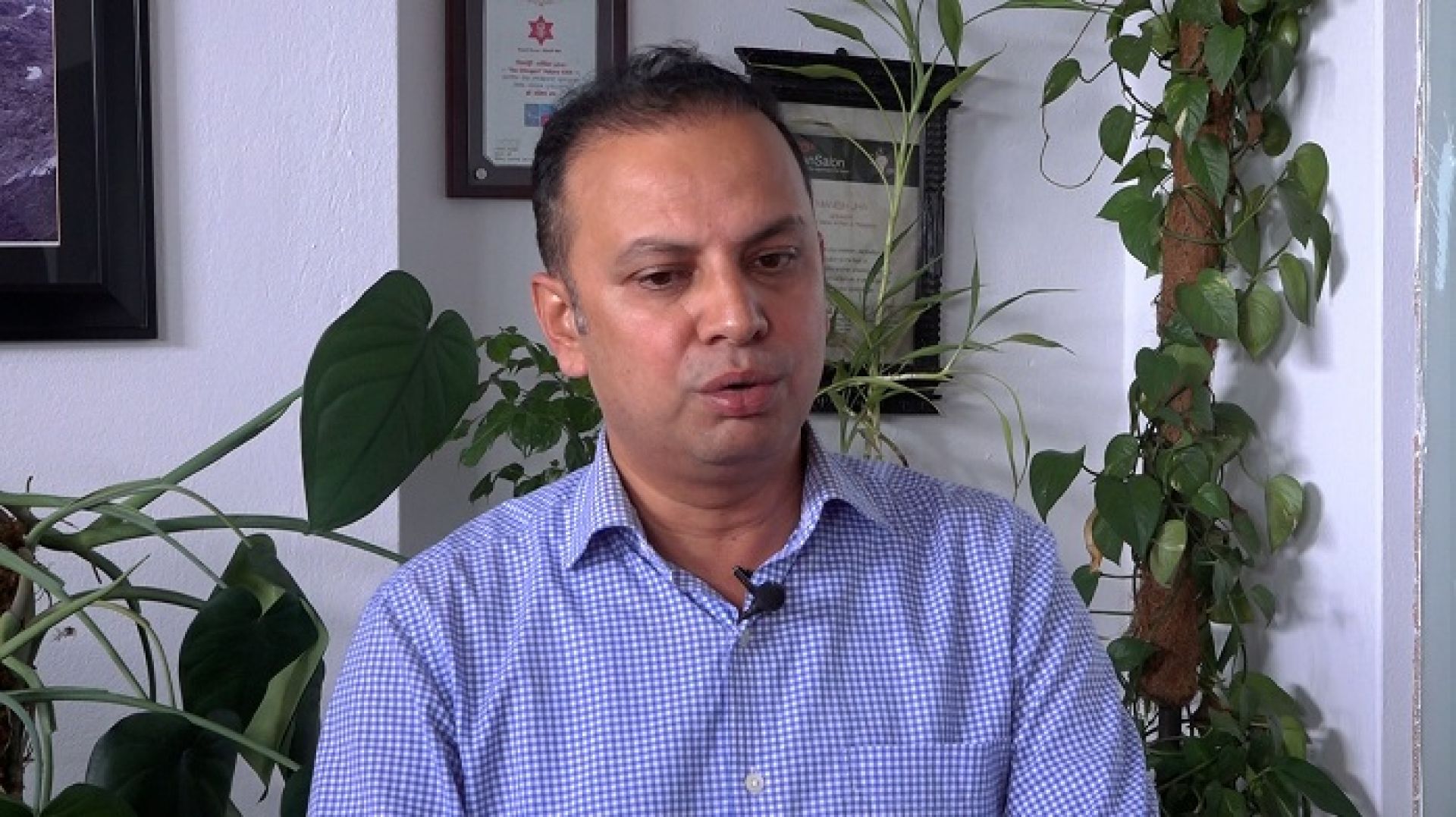 संविधानलाई कानुन होइन, संस्कारको रुपमा अभ्यास गर्नुपर्छ : मनिष झा